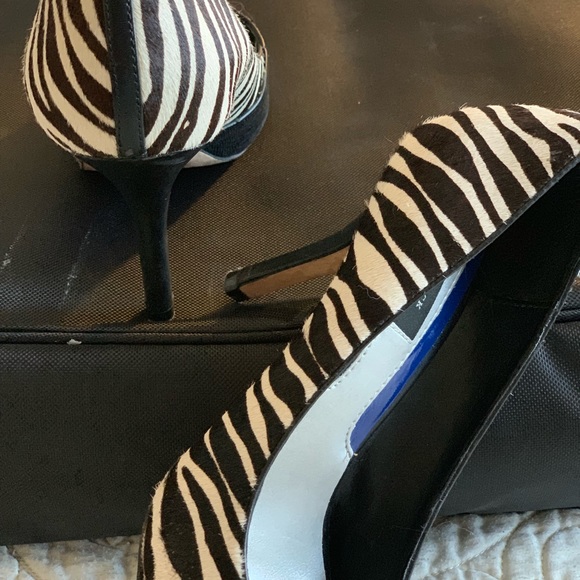 White House black market zebra leather heels 👠 - Picture 3 of 5